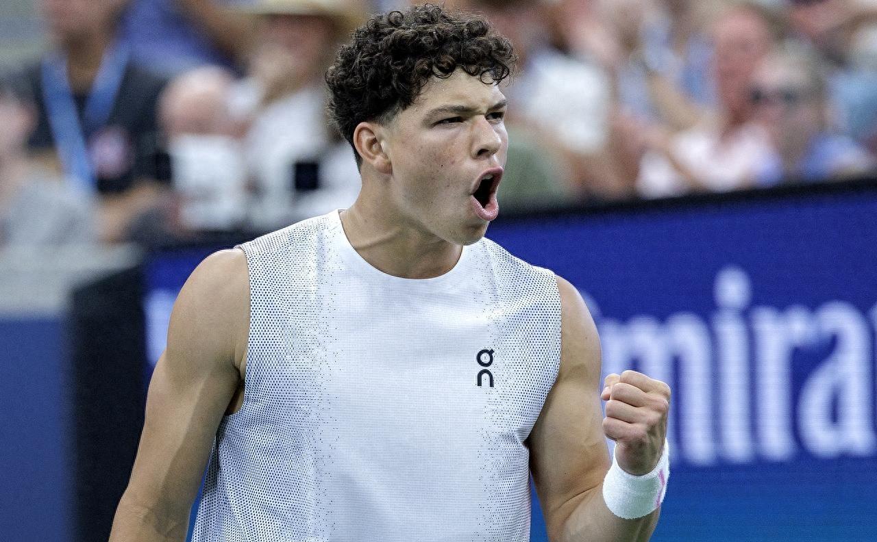 满冠体育-包含里程碑夜孟菲斯灰熊绝杀压哨，CBA季后赛关键时刻刷纪录，球迷炸锅，球队文化再被提及的词条